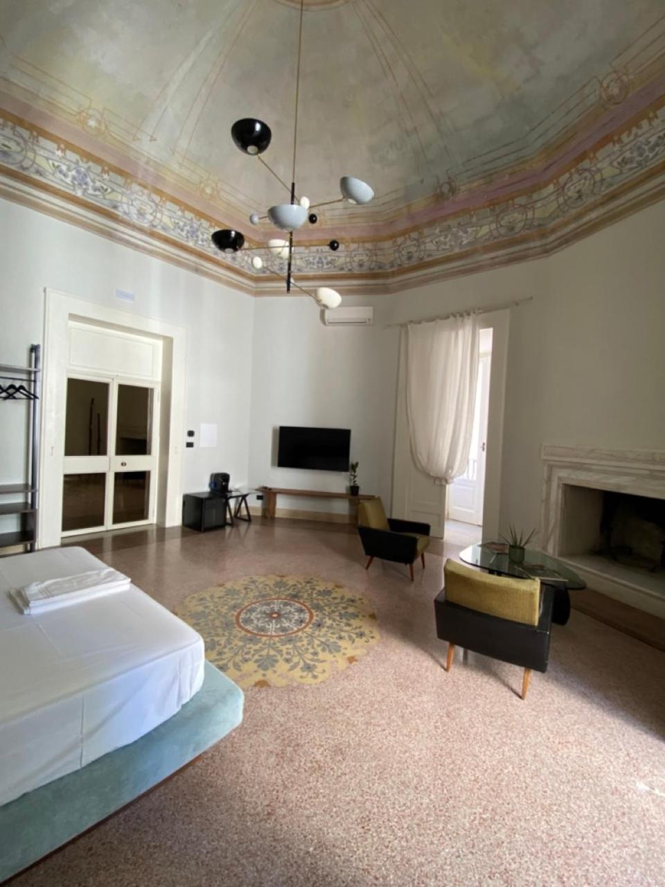 Roiss Haus Suites Лечче Екстер'єр фото